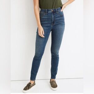 Madewell Curvy Roadtripper Supersoft Jeans in Playford Wash size 25